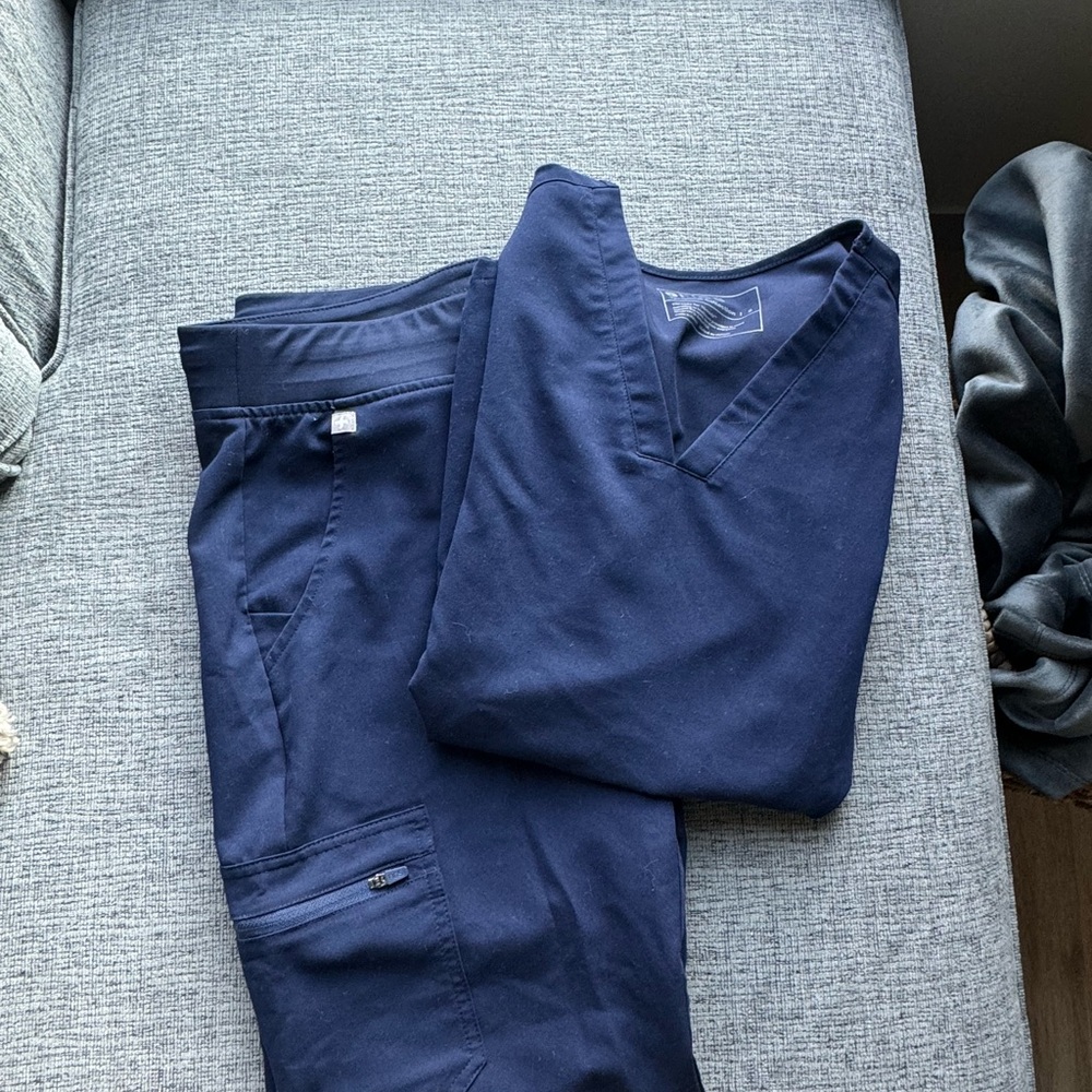 Figs navy blue jogger set